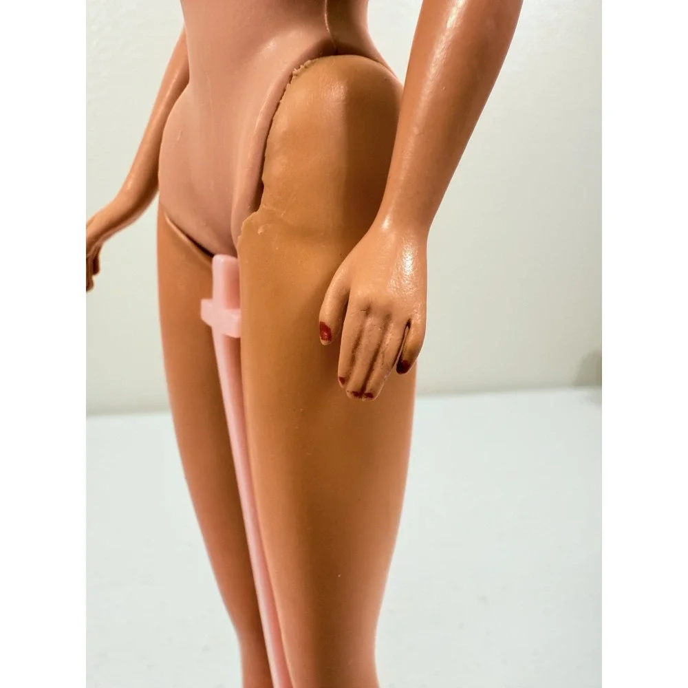 Vintage 1960 Mattel Barbie #4 Ponytail Doll Solid Body Small Neck Knob Red Nails